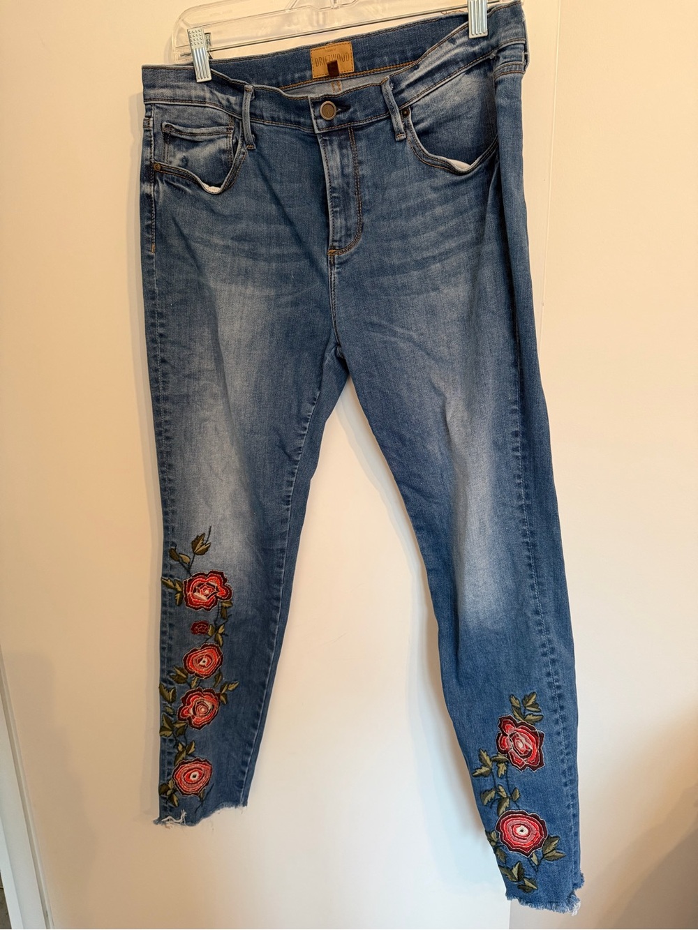 DRIFTWOOD Blue Ankle Jeans with Red Floral Embroidery